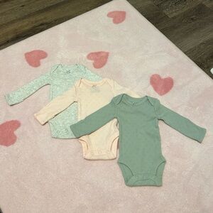 Carter's Heart Design Long Sleeve Bodysuits